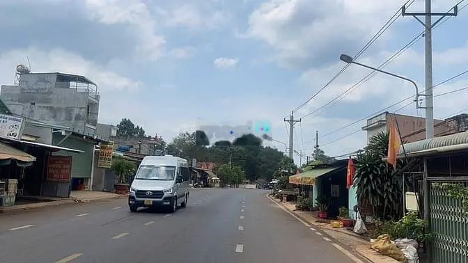 Bán Gấp 24x44=1101m2 Sổ Riêng Ngay Thị Xã Dân Đông Giá 150tr