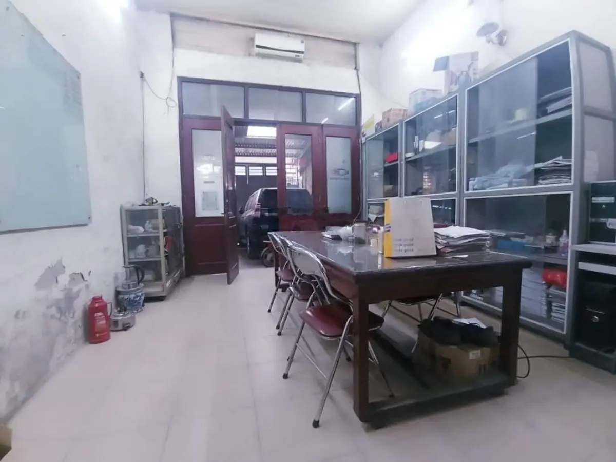 bán gấp nhà mặt phố kim đồng - dt :116m2 mặt tiền 4,2m đường rộng trên 30 m phong thuỷ đẹp .