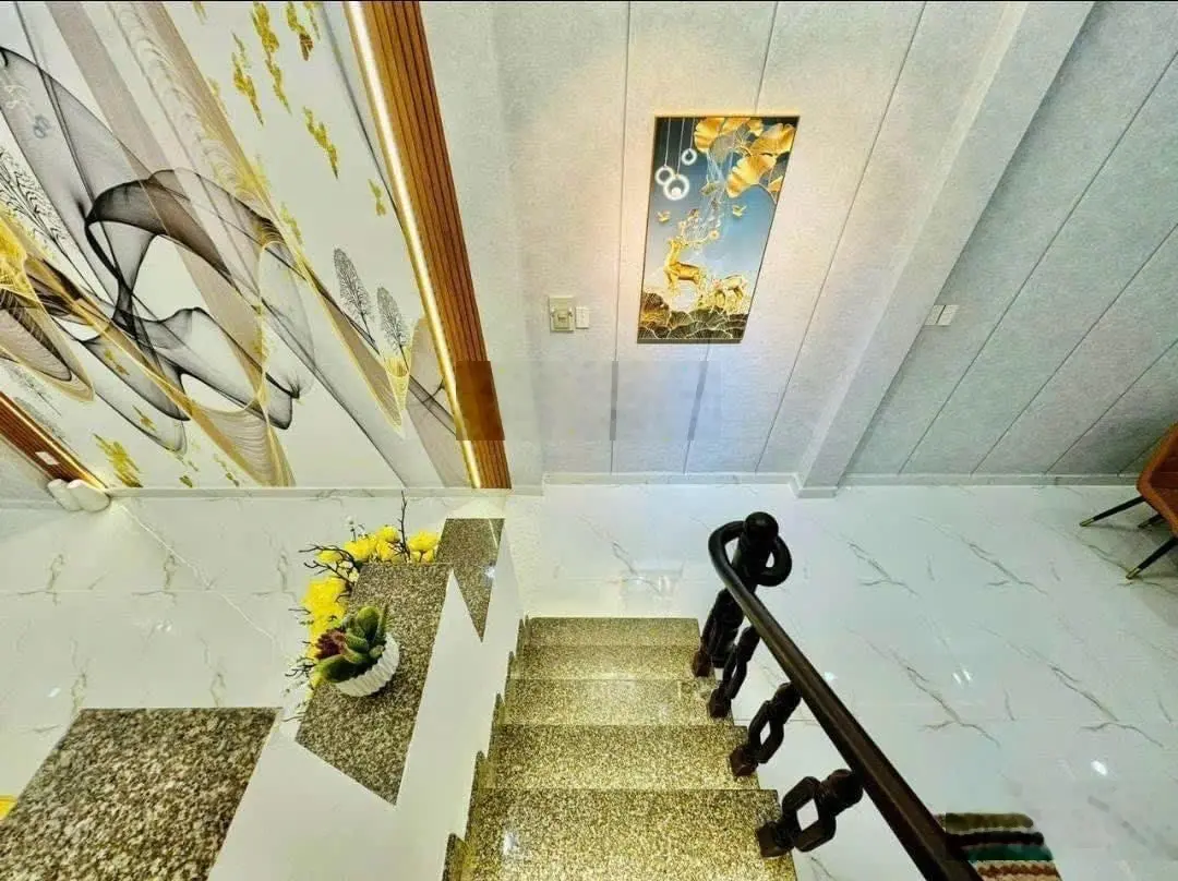 Bán nhà đường Nguyễn Du, P. Bến Thành, Quận 1. 73,84m2, hẻm lớn