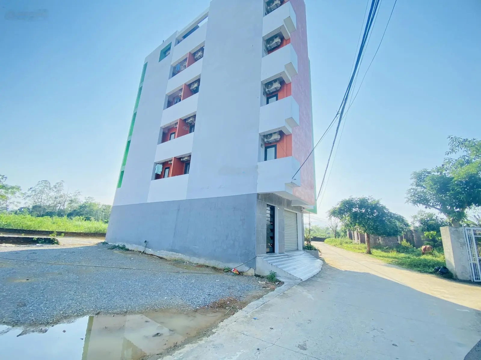 Chính chủ cần bán 60m ngay cửa ngõ vào Công Nghệ Cao và trường đại học FPT Hoà Lạc