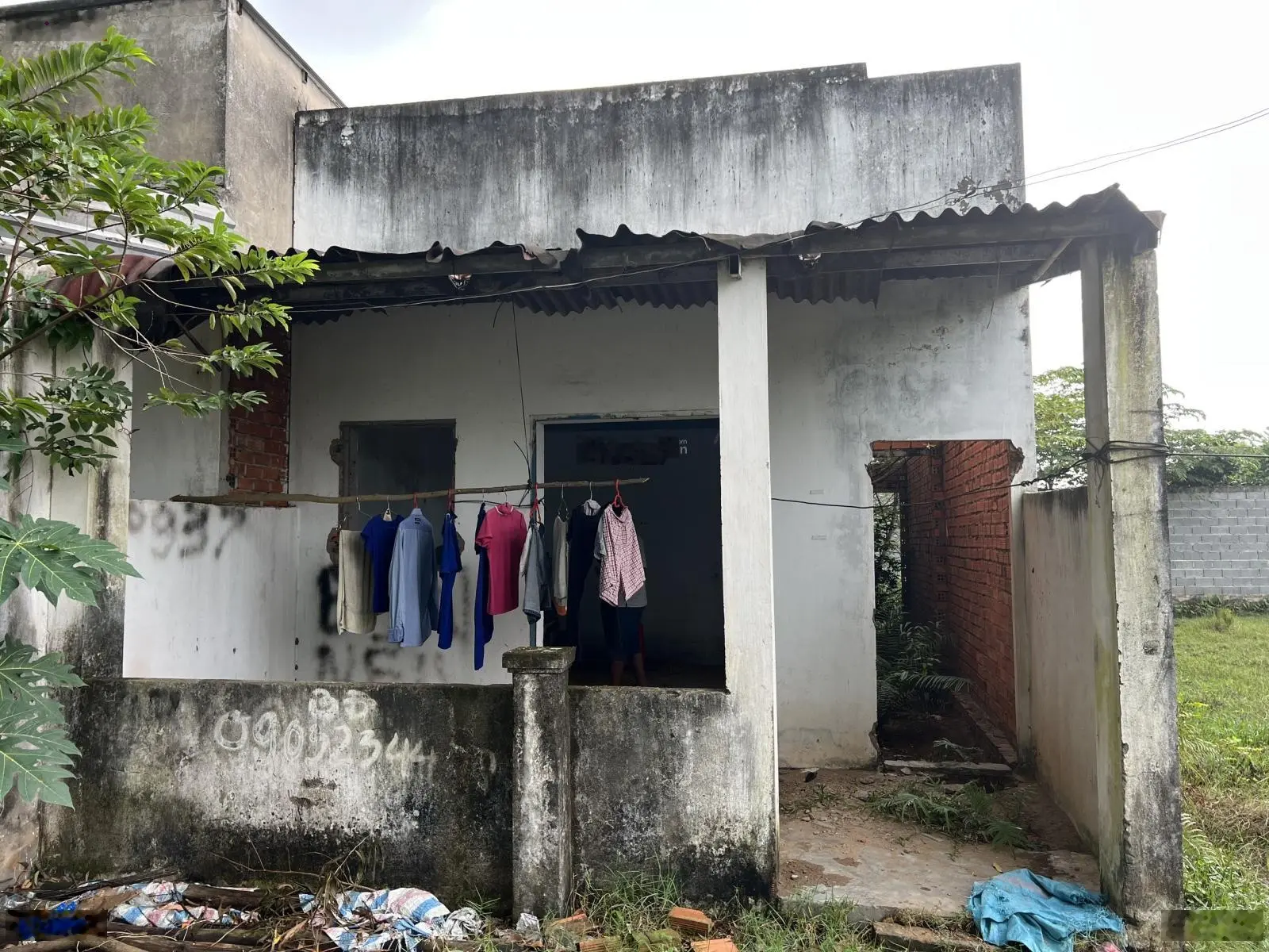 Bán nhà phố (nhà nát) Kp1, TT Đức Hoà - phía sau chợ TT Đức Hoà (cách 400m), đất ở đô thị 100m2
