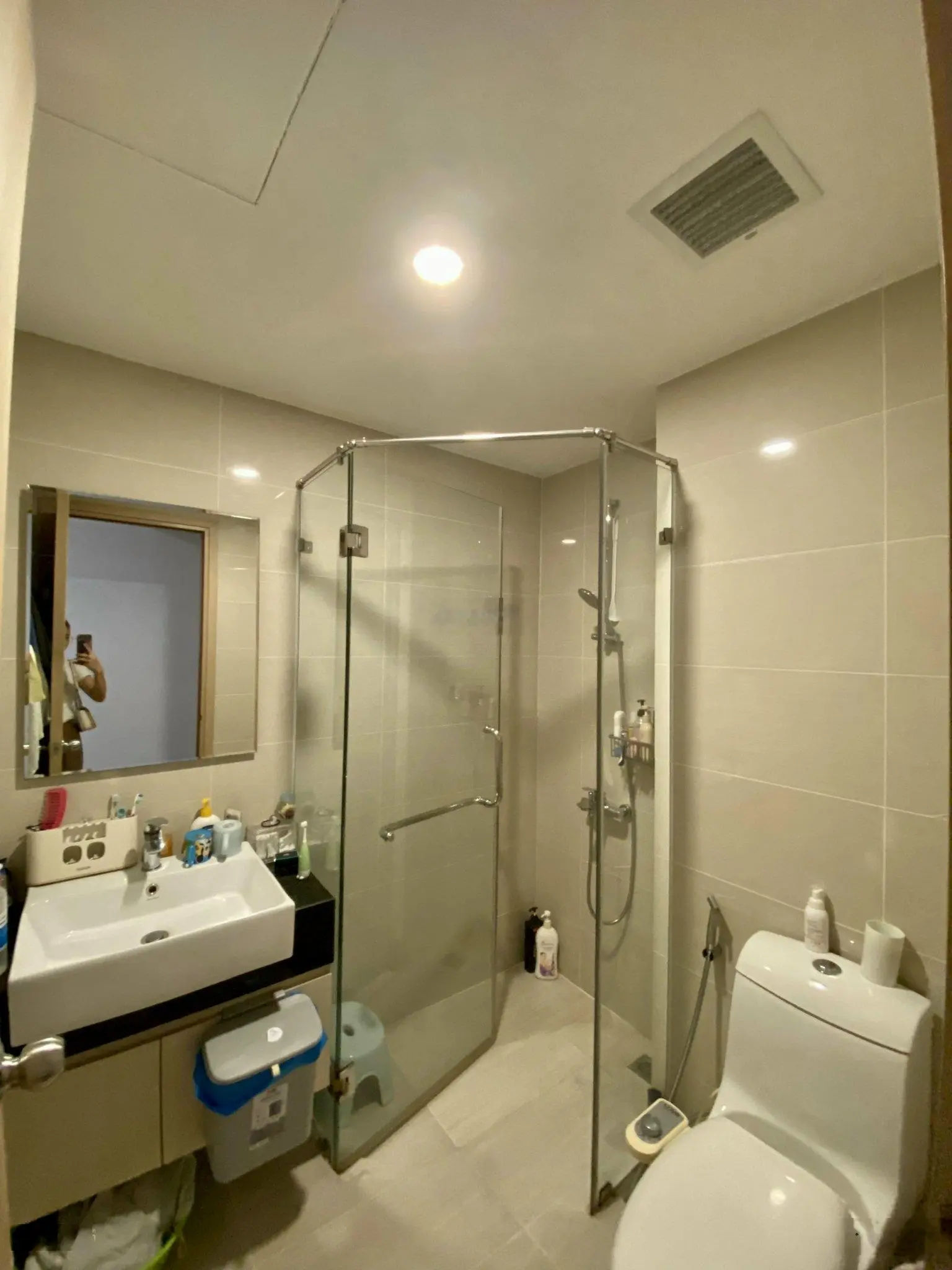 Chính chủ cần bán chung cư Oriental, DT 105m2, 3PN, giá 3.5 tỷ. Liên hệ 0931 177 *** * Bảo Ngọc