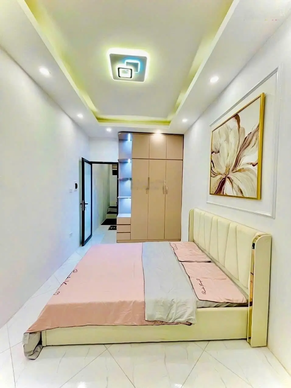 Nam Vương! Đ Láng, gần phố, ngõ rộng, 3 gác, nở hậu, nhà đẹp, tặng nội thất, 35m*4 tầng