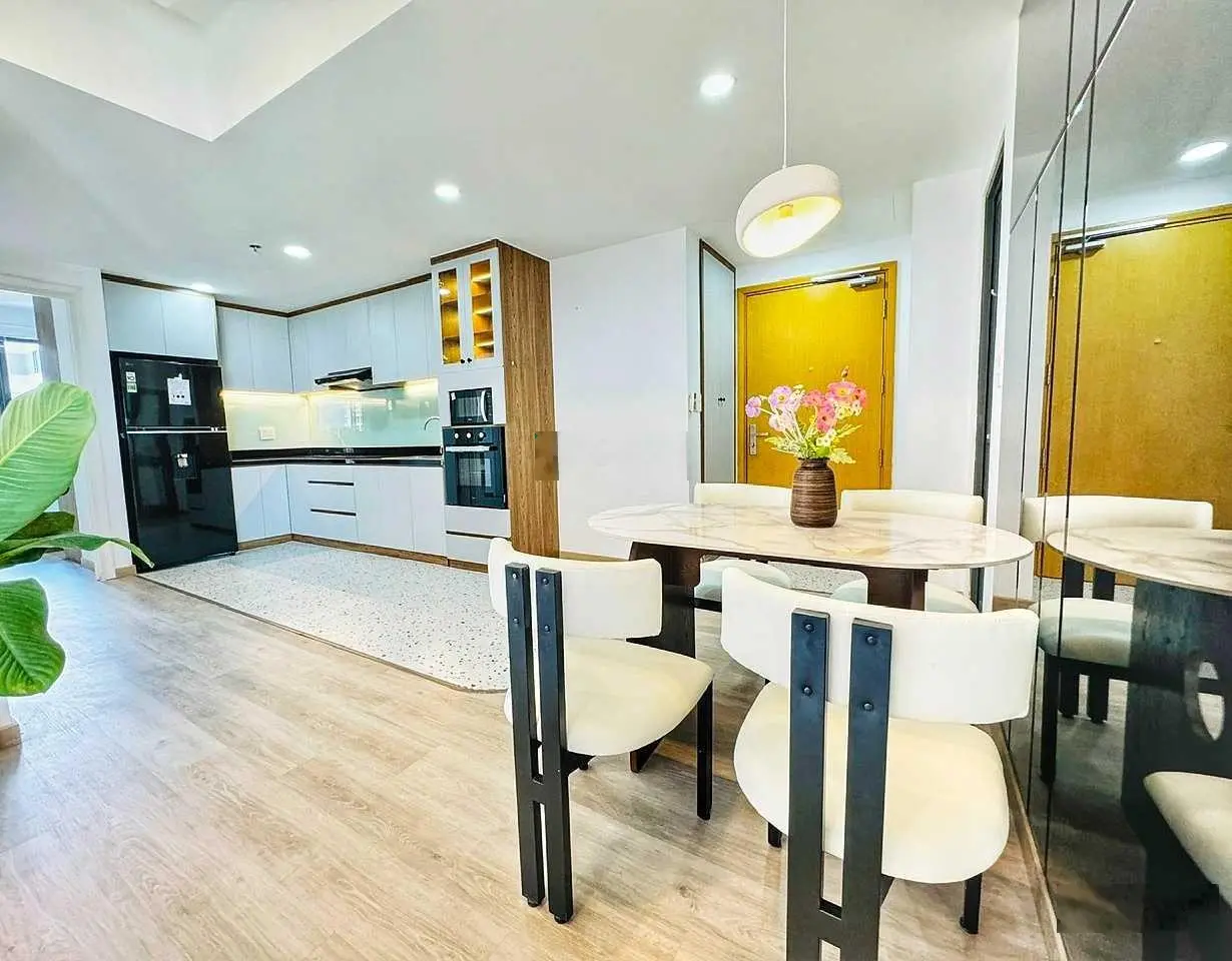 Bán căn 2 phòng ngủ giá 6,45 m2, tại Xa Lộ Hà Nội, phường Thảo Điền, quận 2