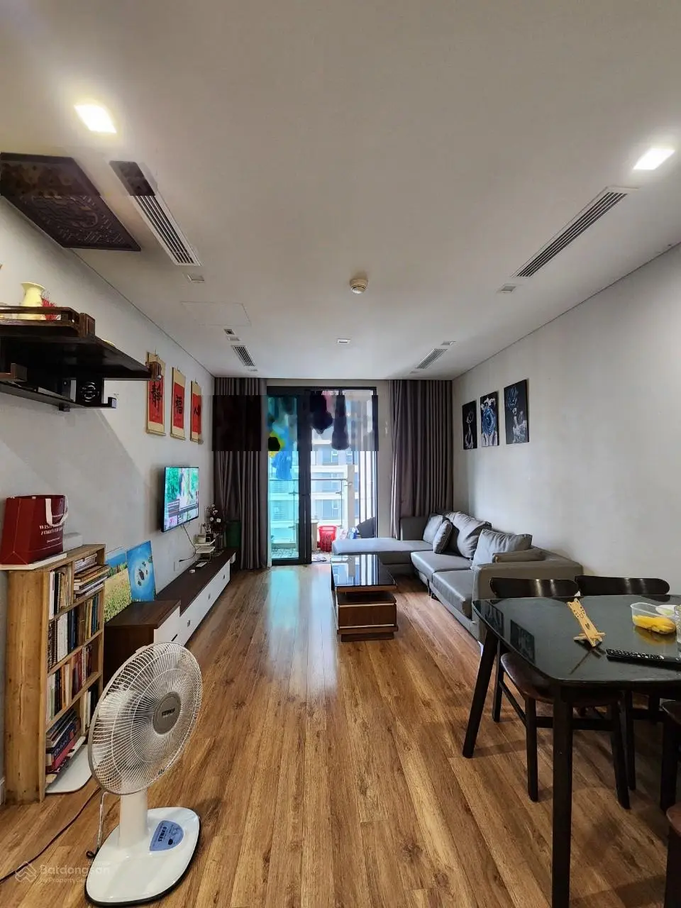 Giá thật, bán gấp! The Legend 2PN, 2WC chỉ 5,1 tỷ, 72m2. Tầng trung cực đẹp. LH gấp: 0343 202 ***