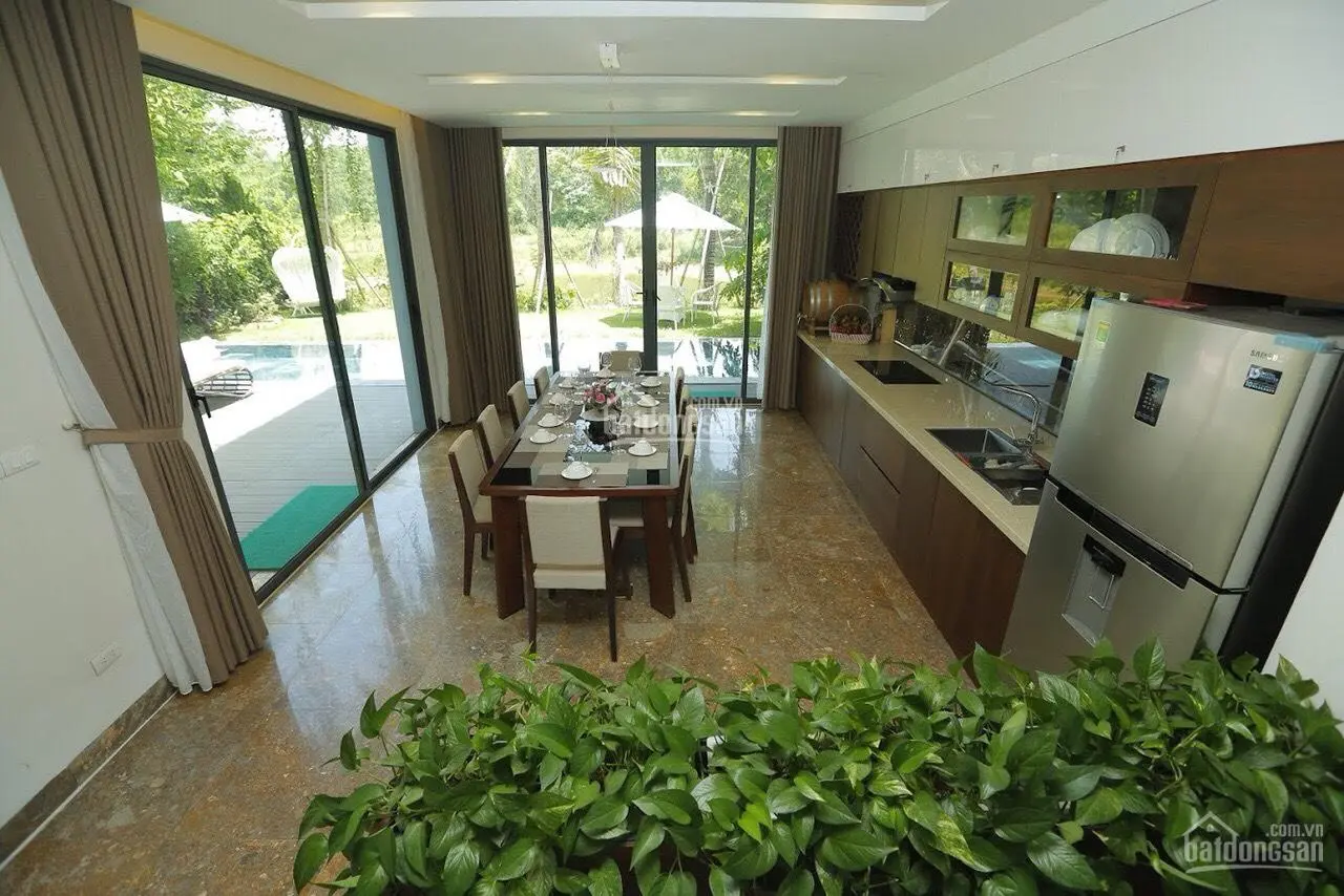 Cần tiền bán gấp biệt thự Charm Villas Flamingo view hồ, full nội thất, 2 tầng. LH: 0931 793 ***