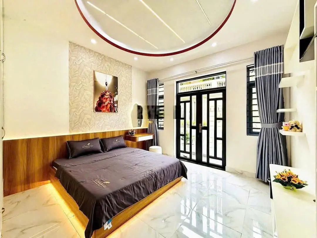 Chủ cần bán gấp nhà hẻm ô tô Phạm Văn Chiêu Gò Vấp 56m2, 1 trệt 3 lầu 5PN 6WC giá 2ty950, SHR