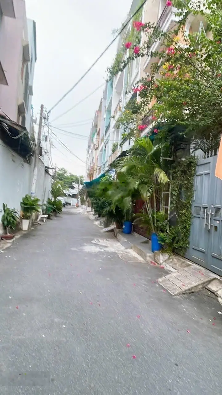 Căn góc cực VIP KDC Hồng Long cách Vạn Phúc City - giá rẻ nhất khu vực