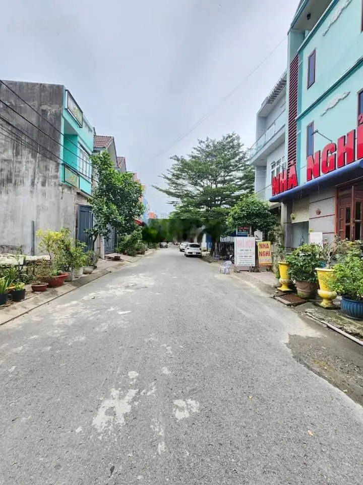Bán căn nhà Bình Chuẩn, An Phú Thuận An BD 94,6m2 giá 2ty8 sổ sẵn