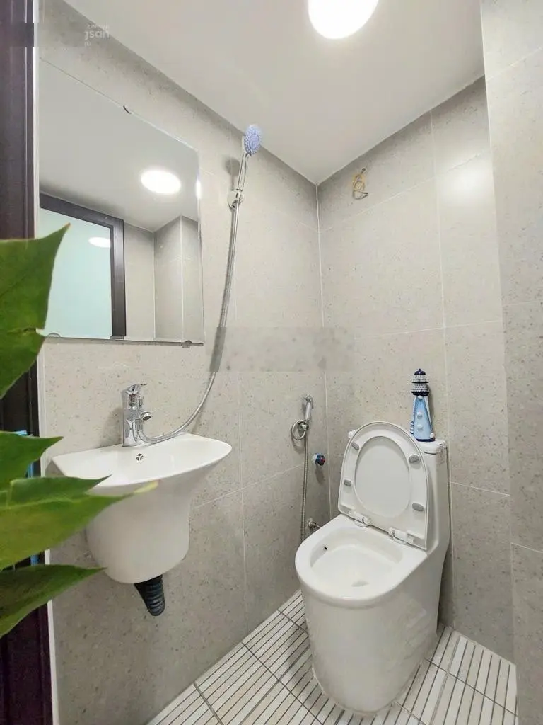Bán nhà phố Bạch Mai - 5 tầng - 3PN đủ nội thất - Ngõ thông ba gác. Giá: 3,65 tỷ. LH: 0779548866