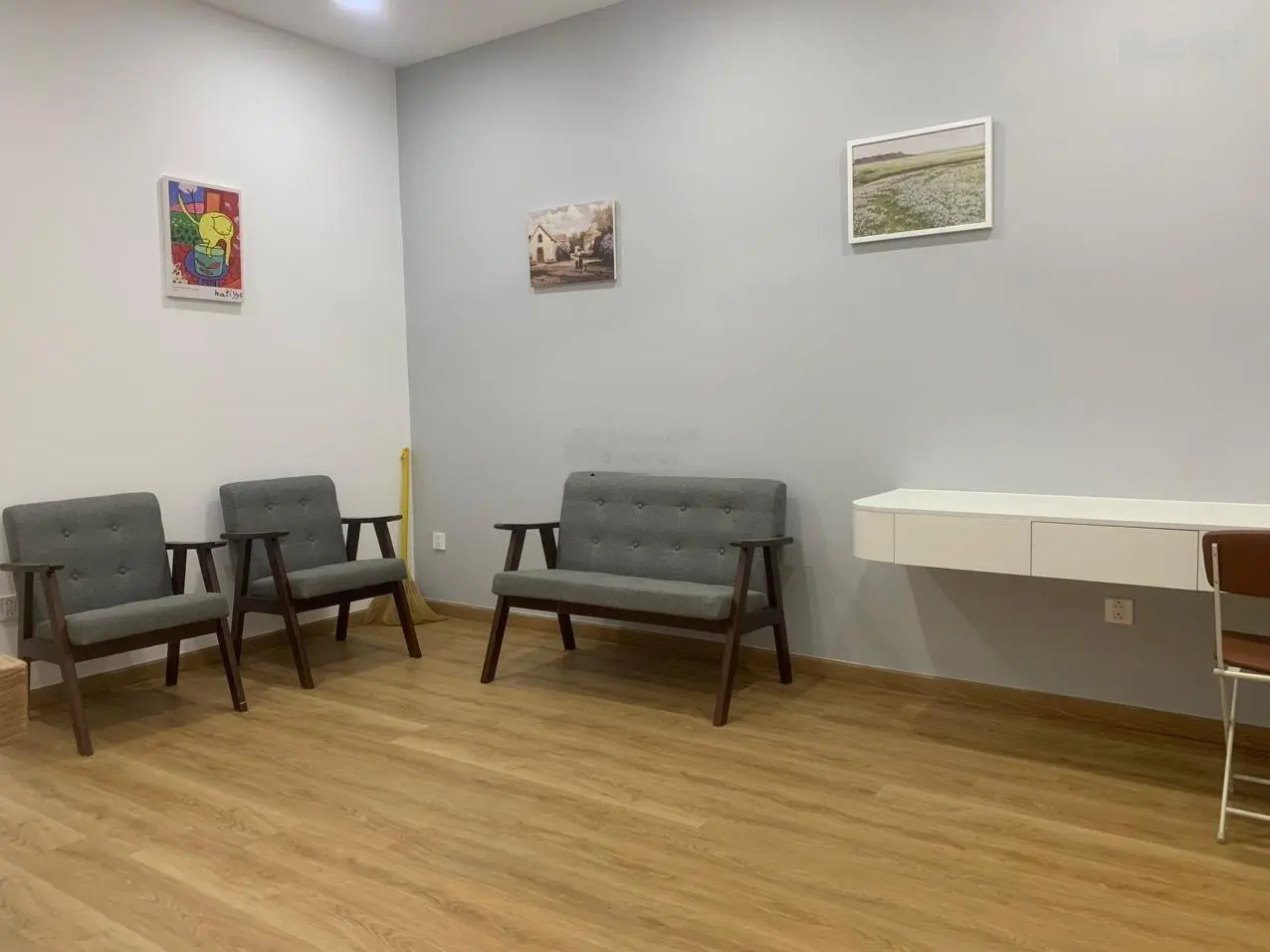 1 căn duy nhất hướng Đông Nam. Nhà mới xây hoàn thiện full nội thất gần hồ bơi gói 8