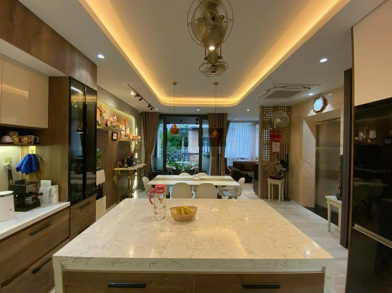 Nhà mặt tiền đường Hoa Hồng , Phú Nhuận , DT 8x14m, 4 tầng, giá 38 tỷ