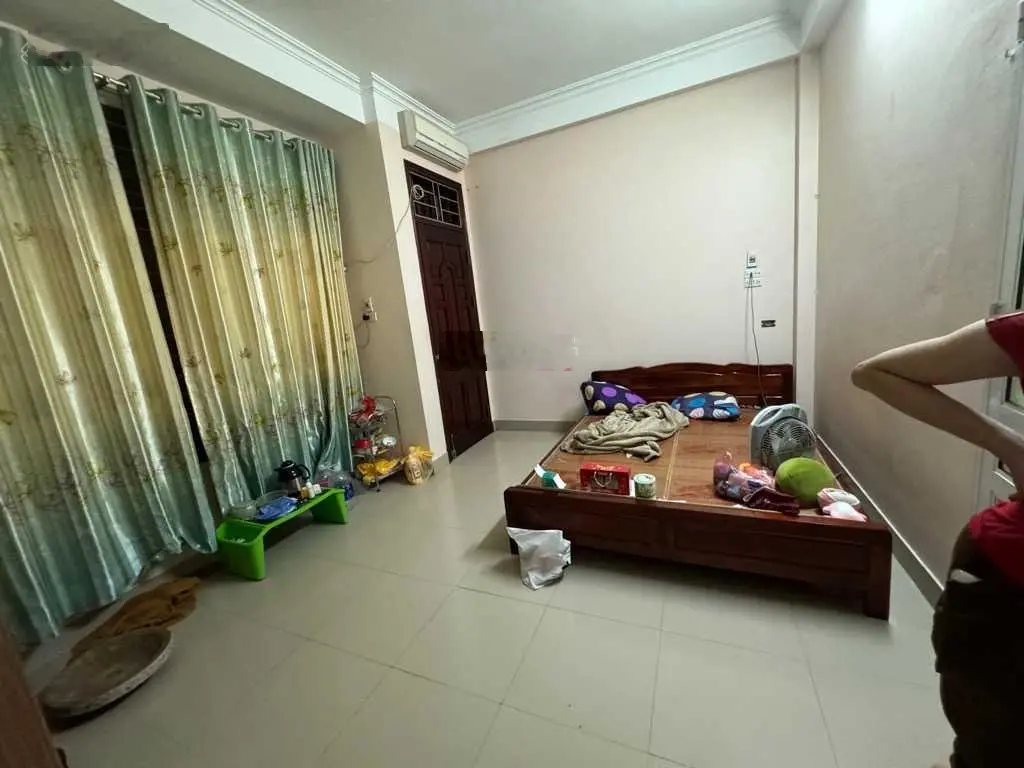 Bán biệt thự đơn lập 4 mặt thoáng khu biệt thự 67 Phùng Khoang 5 tầng, 143m2, mt 8.2m giá 29.5tỷ