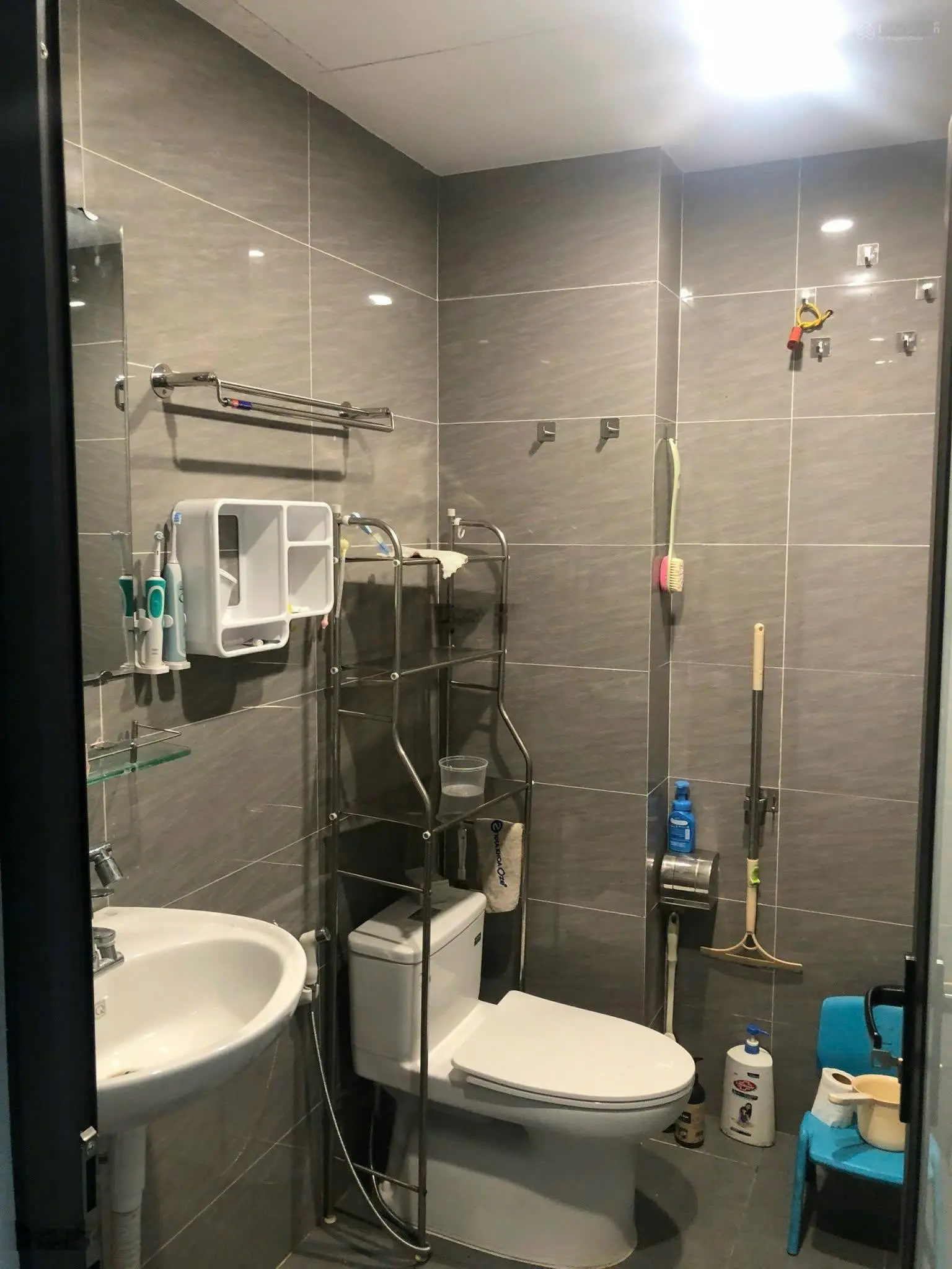 Chính chủ bán liền kề 80m2 khu C Geleximco Lê Trọng Tấn. Khu vực đã có dân cư về ở đông