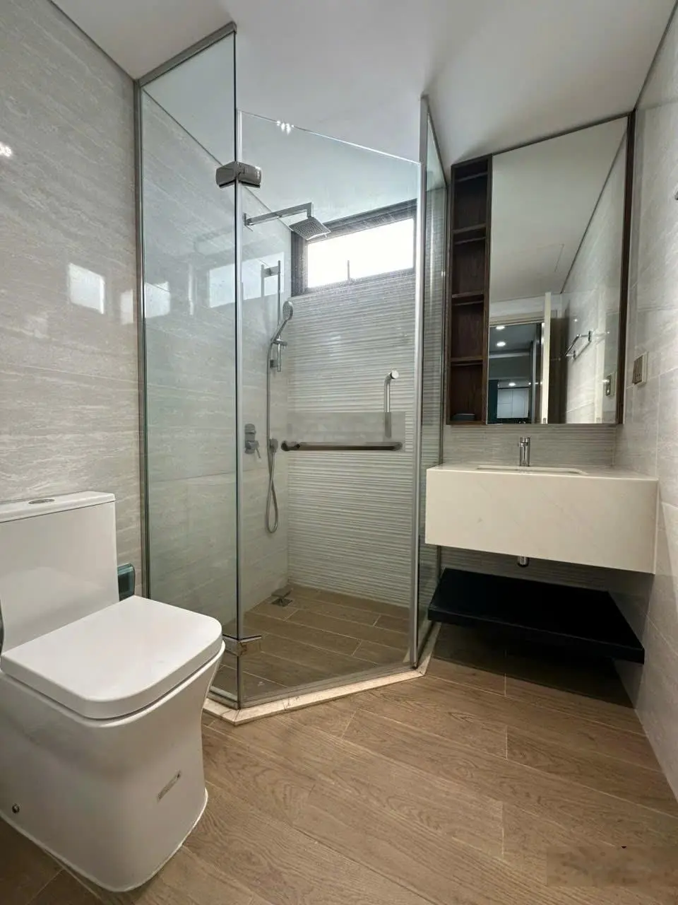 Bán CH The Ascentia - 2PN diện tích lớn 84m2 - Full NT - Giá 6,7 tỷ.LH 0393 885 *** - Trúc