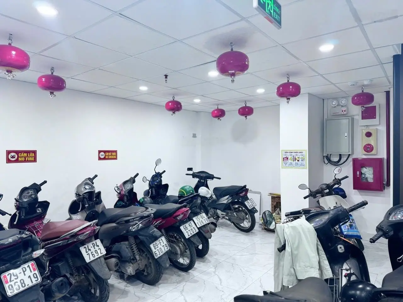 Chính chủ bán chung cư mini phố Thịnh Liệt (cạnh MediaMart), 80m2x7T mới tinh, 20 phòng giá 17.6 tỷ