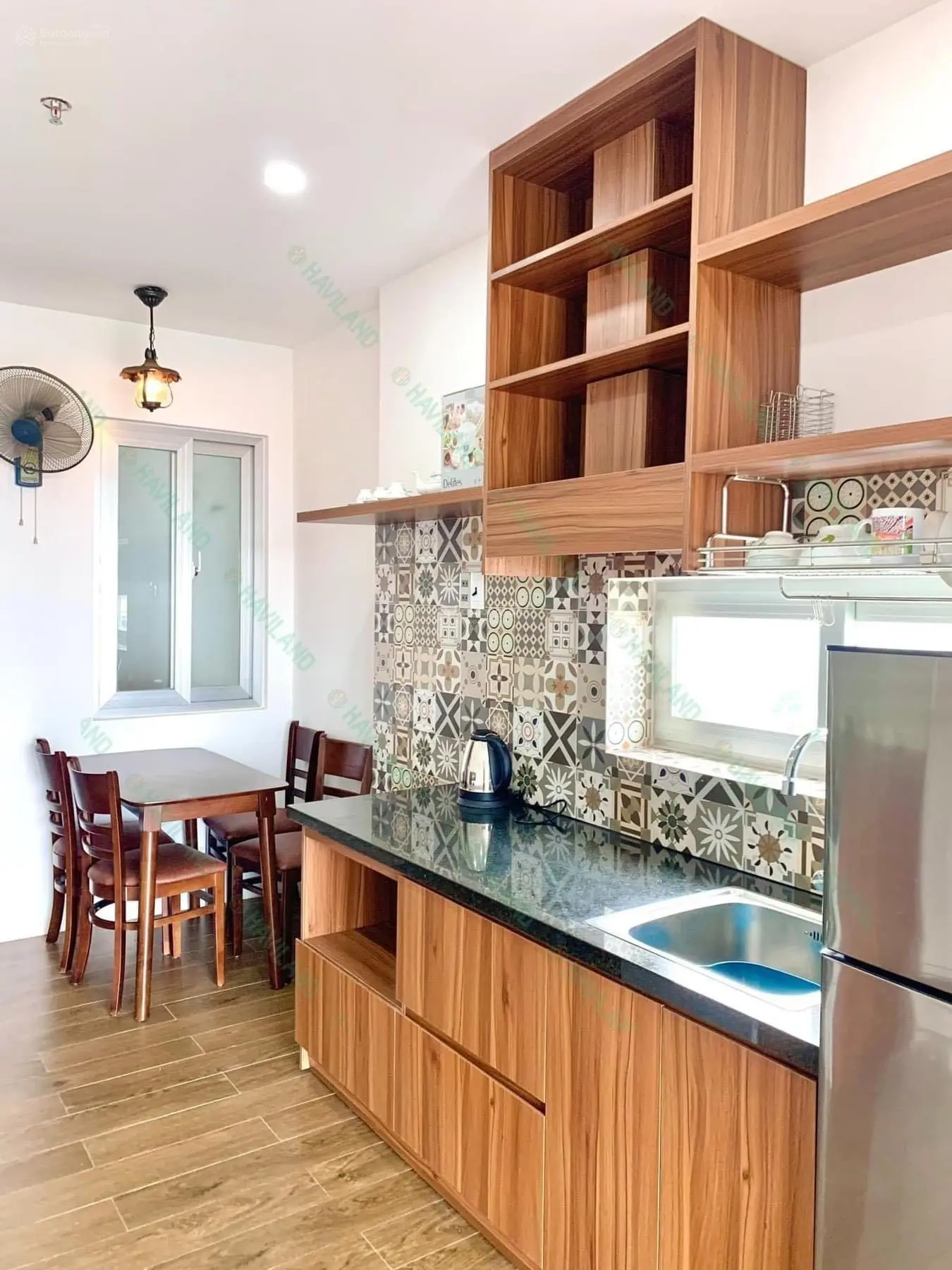 Bán toà căn hộ view biển Sơn Trà 7 tầng 1 tum, DT tốt 100tr/tháng - thiết kế hiện đại - đầy đủ PCCC