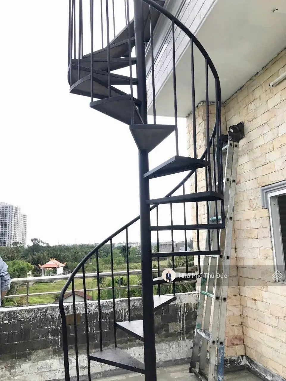 Nhà 5 tầng có hầm - trung tâm long trường q9 - đối diện kdc đông tăng long