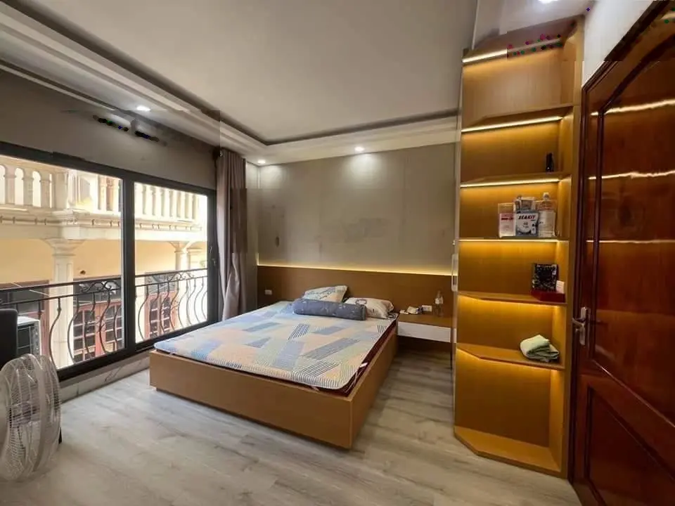 Bán nhà dân xây Bồ đề nhà gần như còn mới nguyên, chủ tự thiết kế