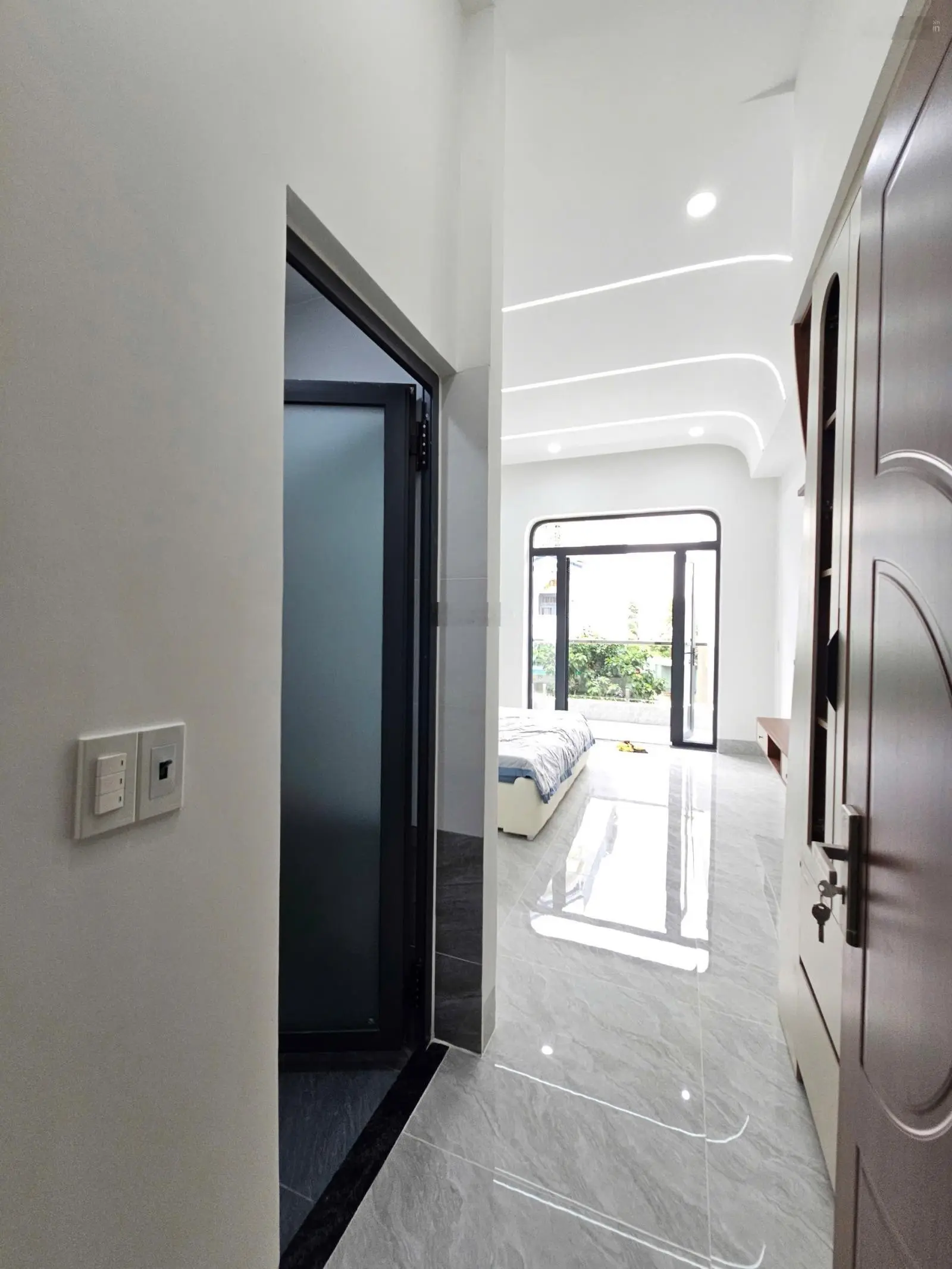 4.3 tỷ/ Bán nhà mới xây full nội thất KDC Phú Hồng Thịnh gần vòng xoay An Phú Thuận An. Mẫu đẹp