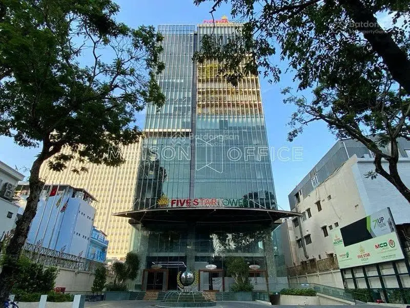 Ngộp Bank Bán Nhà đường 3/2 P.12 Quận 10 Diện tích: 5.5x30m KC: 6 Tầng HĐT: 150tr/tháng Giá: 48 tỷ