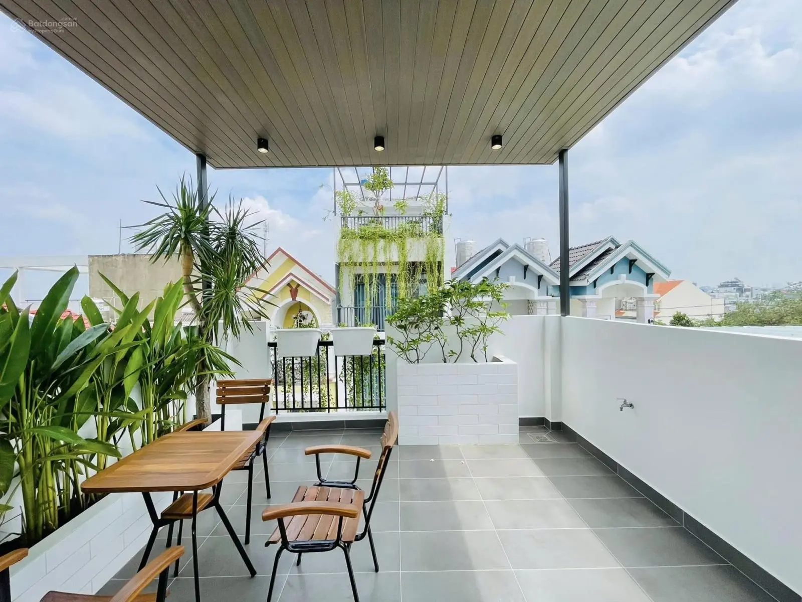 Kẹt tiền, tôi bán nhà ở Trần Khánh Dư - Quận1 kế bên chợ Tân Định, cho thuê 35triệu. Giá 3tỷ6/62m2