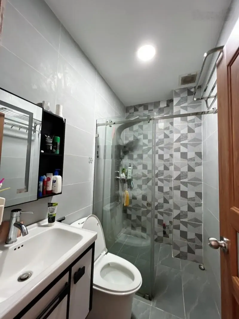BÁN NHÀ HẺM 8M THÔNG LÊ VĂN QUỚI QUẬN BÌNH TÂN 66M2 5 TẦNG 6PN CHỈ HƠN 6 TỶ.