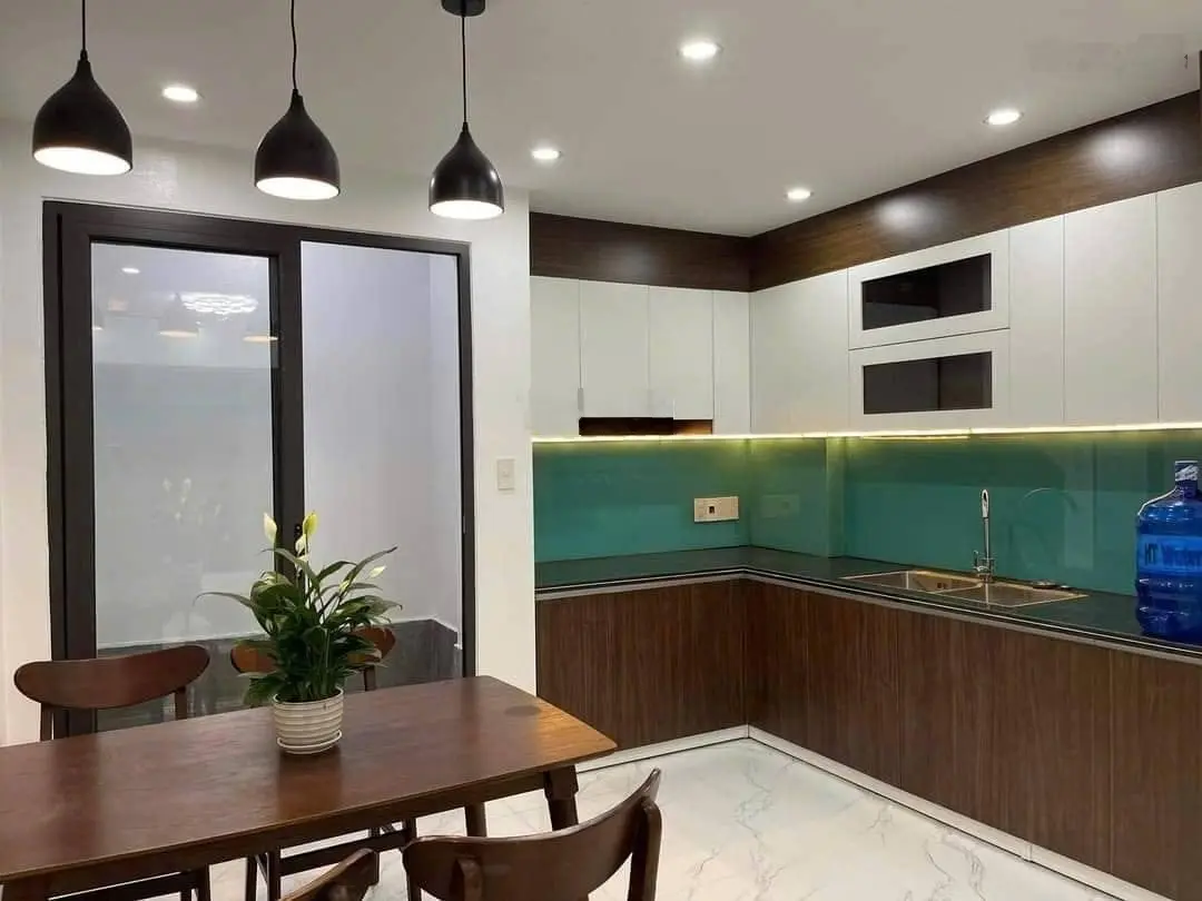 Mặt ngõ Minh Khai - DT 30m2 - 5tầng - MT 4m - 6tỷ - ô tô tránh - lô góc kinh doanh