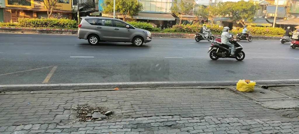Căn góc hai mặt đường lớn 40m, Quận 7. kDBB tuyệt vời.13 tỷ.