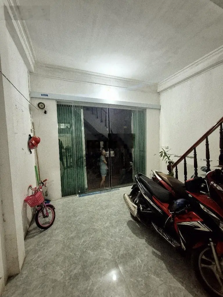 Có ngay nhà Bùi Xương Trạch - 48m x MT 4,3m - ngõ nông, gần ô tô. Không quy hoạch