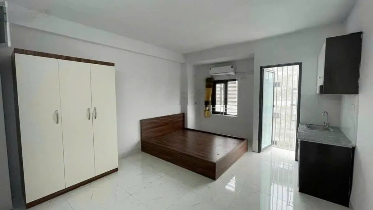 Chờ mãi mới có! Toà CHDV Triều Khúc, 100m2*8T, MT 8M, 28 phòng KK, gần phố, dòng tiền 10%/năm