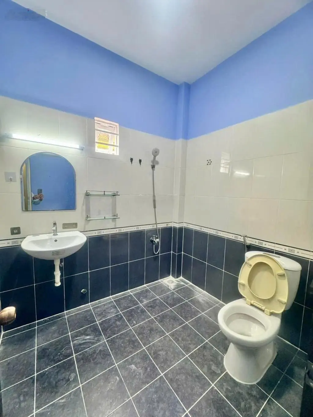 Bán Nhà VIP, ĐẸP Đường Nguyễn Tuyển - Bình Trưng Tây - Quận 2 Diện Tích 56,5m2 GIÁ CHỈ 5 TỶ