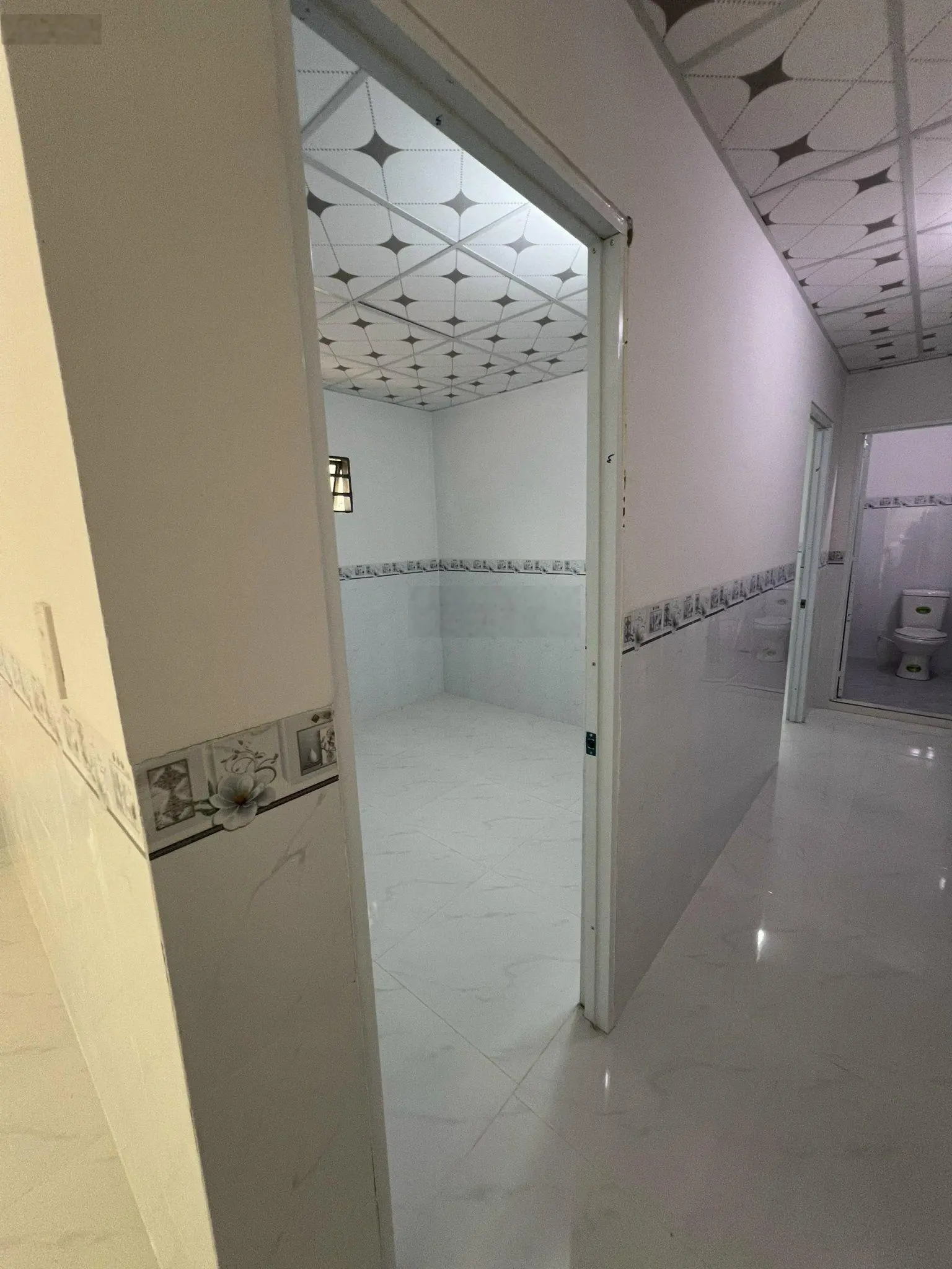 Bán nhà mới xây DT 150m2 (giá 2 tỷ 150) nhà ở và 4P trọ phía sau vừa ở và có thu nhập