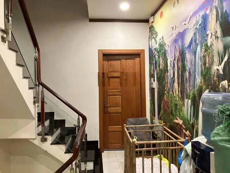 Bán nhà HXH 60m2 Lạc Long Quân 4 tầng 5PN full nội thất nhỉnh 8 đồng