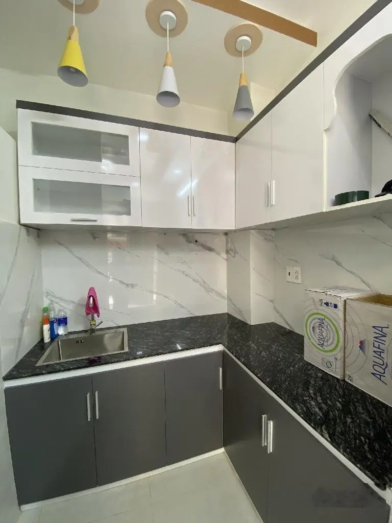 Bán nhà Vĩnh Khánh Quận 4 - 2 tỷ nhỉnh - 3 Tầng - nhà mới full nội thất