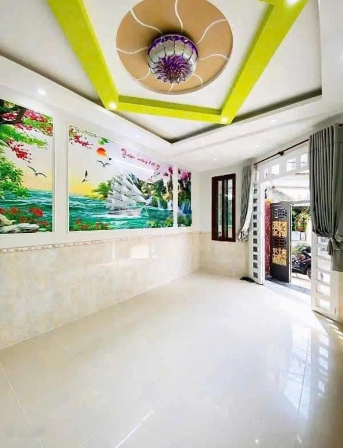 3,7Tỷ sỡ hữu ngay 184/ Nguyễn Xí Bình thạnh 68m2 Shr Phố Nguyễn xí toạ lạc gần ViCom,Trường học
