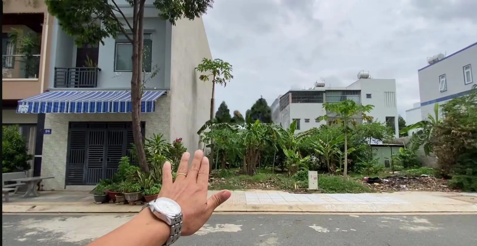 DUY NHẤT 1 lô 147m2 rất đẹp, sổ sẵn, mặt tiền Chu Văn An, gần công viên cổng 3A-1TỶ690