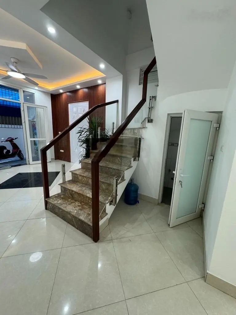 Cần bán nhà riêng giá 3,16 tỷ VND tại Long Biên, Hà Nội, ngõ nông gần, cách ngõ ô tô 30m, gần chợ..