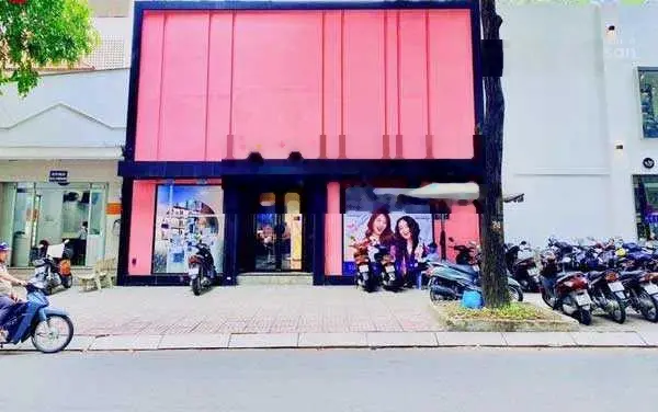 Bán gấp Mặt tiền Đinh Tiên Hoàng ,Q1 . DT 6,3x15m , KC 2 Tầng , HĐT 60tr , Giá bán 33 tỷ TL