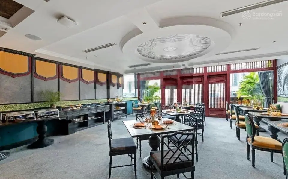 HOT!KHÁCH SẠN 9 TẦNG 150M-MT:8,5M SIÊU ĐẸP - TT CẦU GIẤY- VỈA HÈ ÔTÔ TRÁNH DỪNGĐỖ NGÀY ĐÊM GIÁ:89TỶ