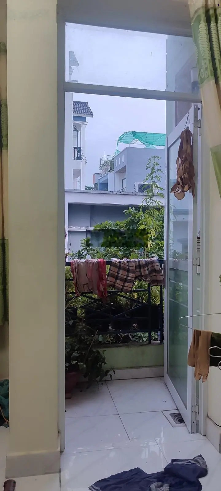 Bán nhà riêng Phường 4, Quận 8, DT 43m2, ngang 3.7m, chỉ 5.65 tỷ xây 2 tầng 2PN