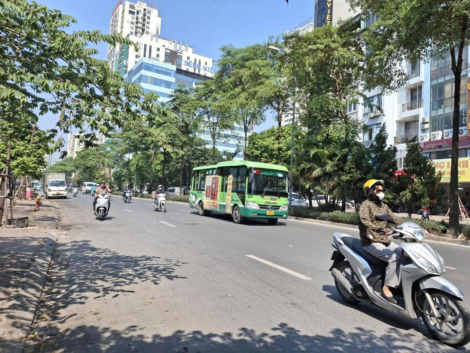 Khách sạn mặt phố Nguyễn Hoàng.79m. 8T, thang máy. 38.8tỷ - SĐCC. Pháp lí KD đầy đủ. Sẵn dòng tiền
