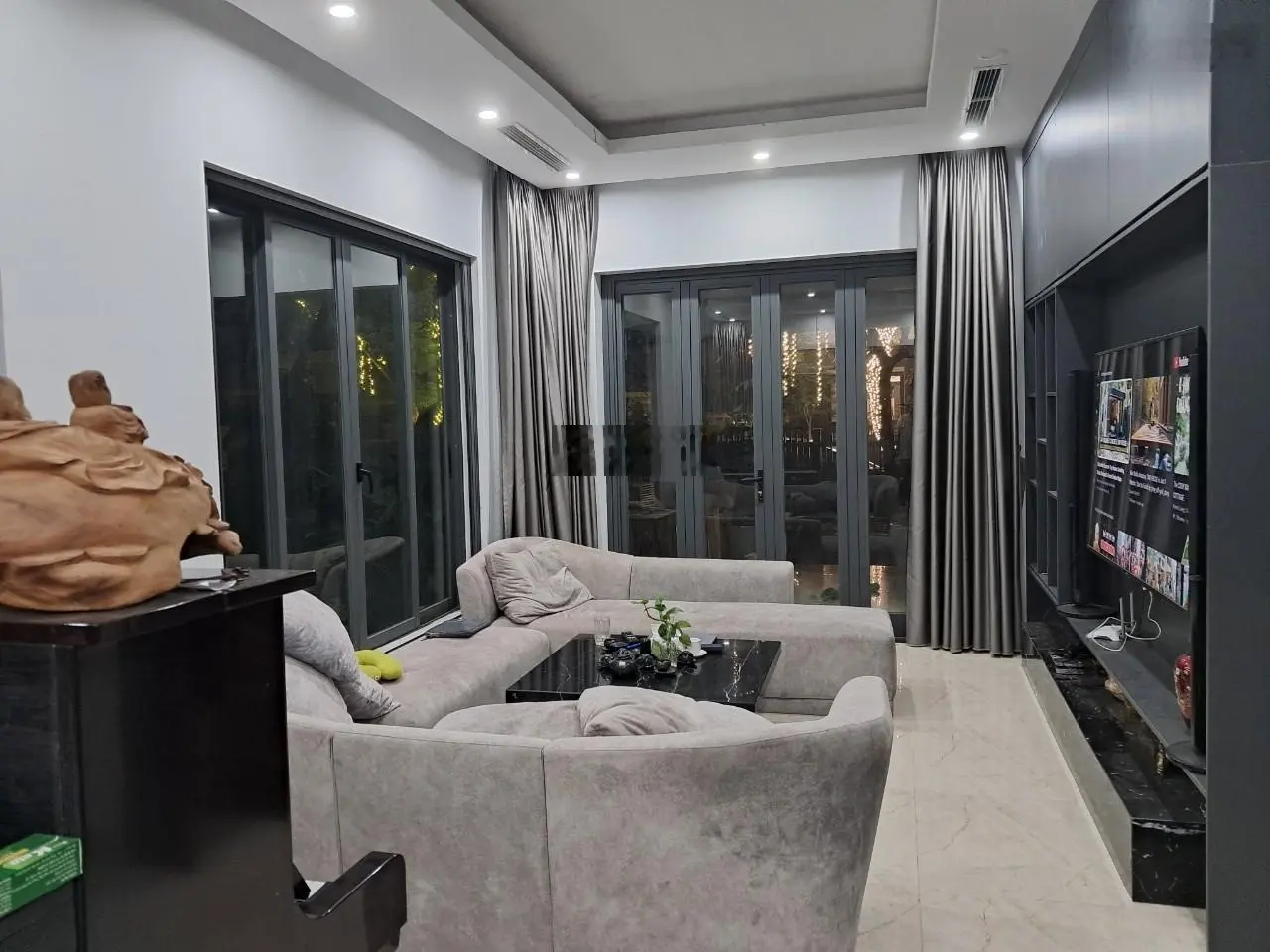 Bán căn 180m2 full nội thất - giá rẻ như căn thô(Hướng Tây Bắc/Bắc). Hoàng Đạo 098.299.6565