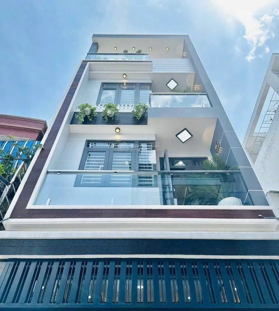 Chú Sáu bán nhà 40m2 Lê Hồng Phong,Q5 xây 3 lầu giá 2tỷ990.Gần bệnh viện Nhiệt Đới.Cho thuê 10tr