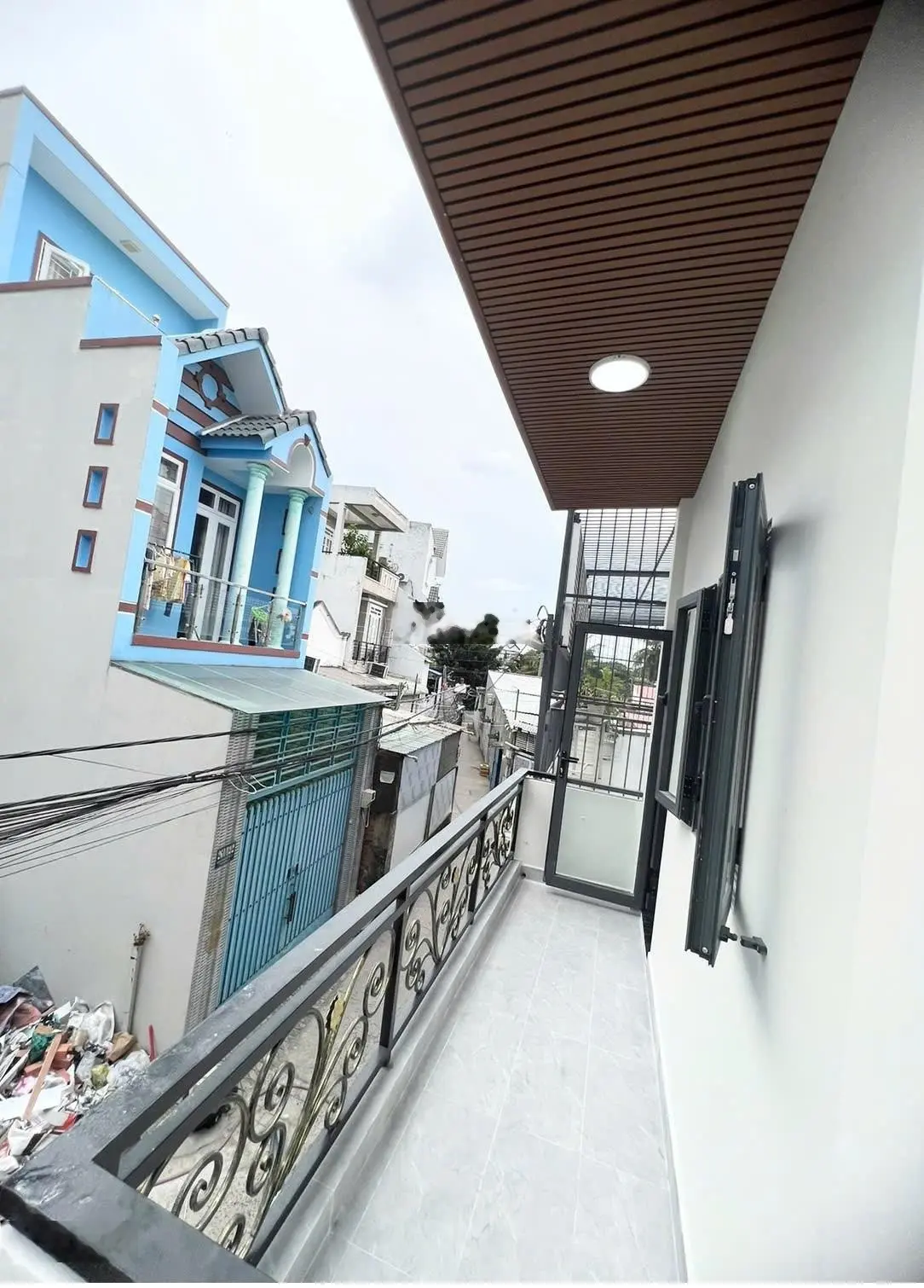 Bán nhà kế Chợ Tăng Nhơn Phú B , Quận 9 _ Hướng Tây Bắc, 3PN