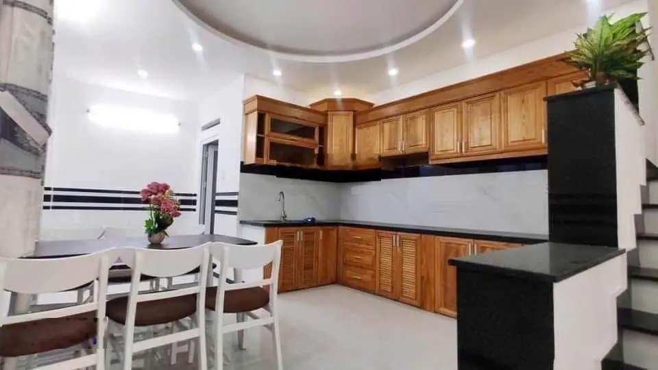 Công chứng ngay căn nhà HXH Trường Chinh Tân Bình 48m2 SHR 1T2L4PN, HDT14tr Chỉ có 3tỷ 90tr LH ngay