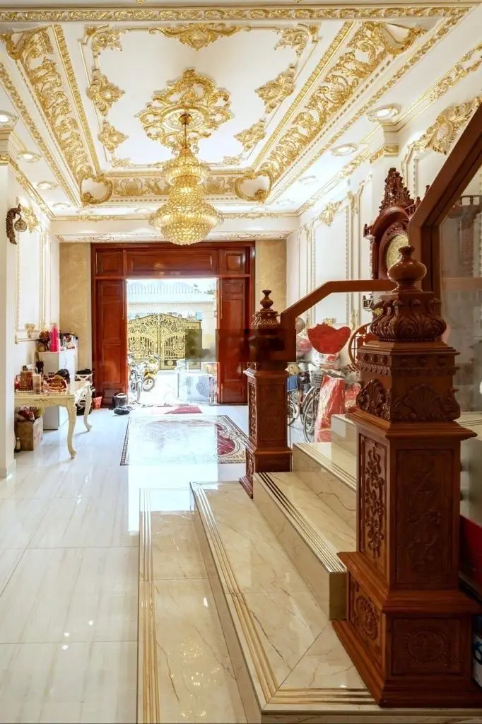 Mặt tiền Q6-siêu phẩm biệt thự dát vàng-nội thất Châu Âu - view sông - nở hậu tài lộc - chỉ 16,9 tỷ