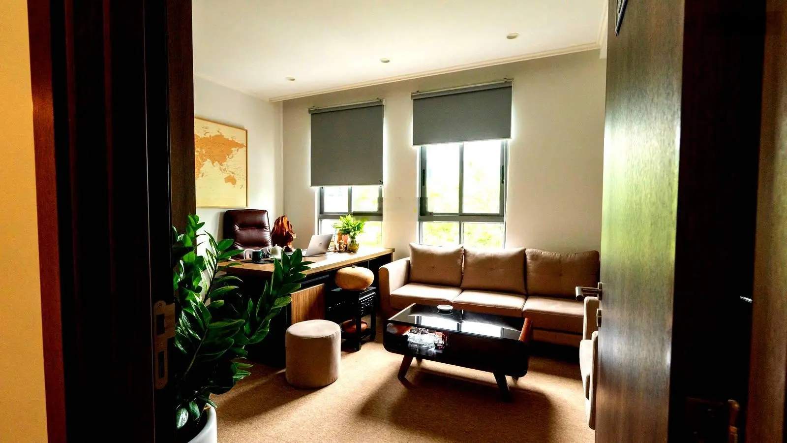 Bán siêu phẩm The Manor - kinh doanh 2 mặt thoáng - 4T thang máy - DT 99m2 - MT 6,6m - giá 38,9 tỷ
