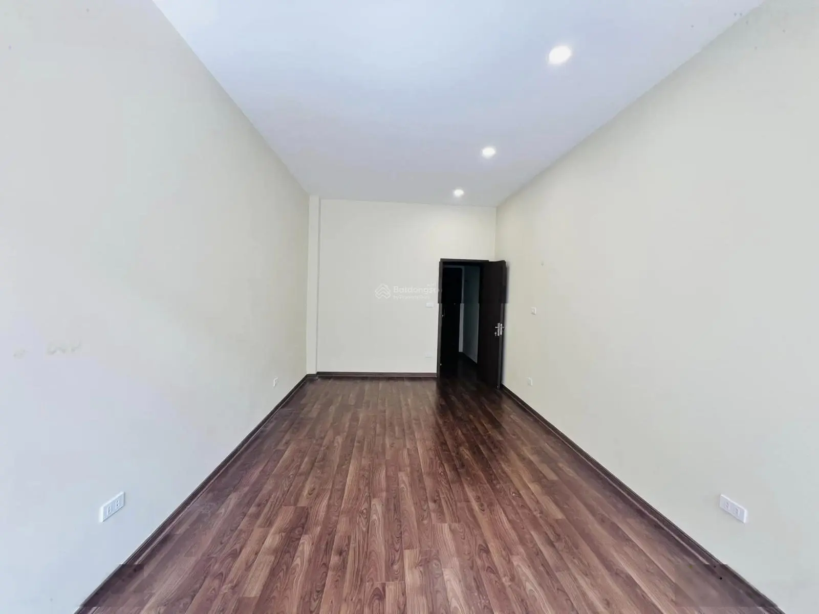 Nhà Tây Mỗ-56m2- 3tầng- dân xây-5.6 tỷ-ô tô vào nhà-dân trí cao -tiện ích Vinhomes-ở sướng- hàng F0