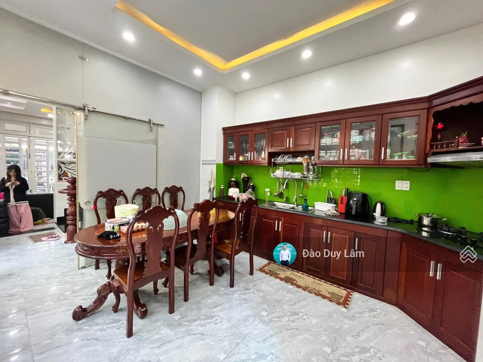 Nhà 4 tầng sau giga mall phạm văn đồng, khu đồng bộ ô tô vào tận nhà, 85m2 nở hậu đẹp - sd: 217m2
